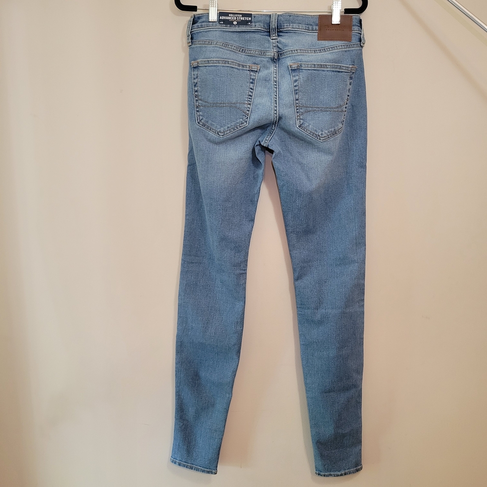 Hollister Women's Advanced Stretch Super Skinny Jean - Picture 3 of 5